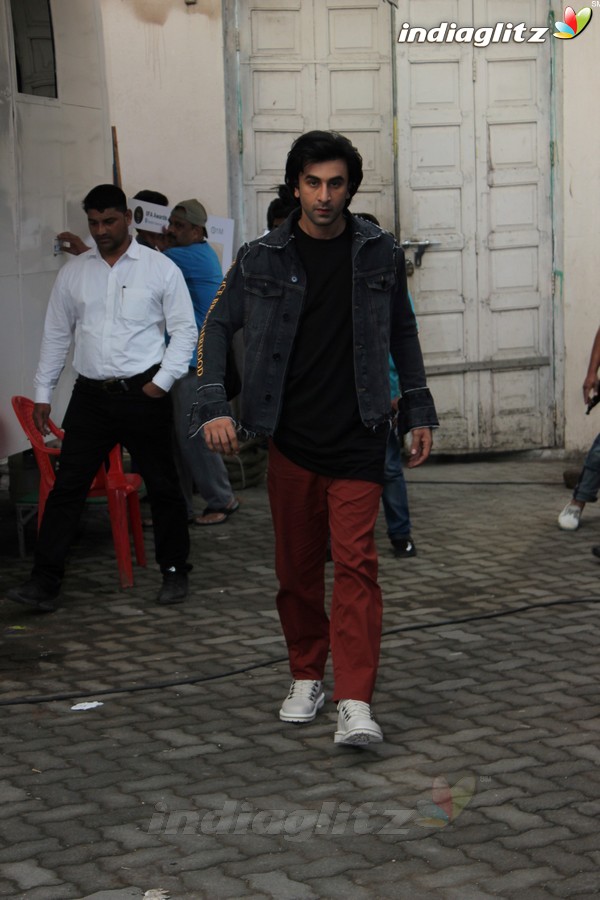 Katrina & Ranbir Spotted at Mehboob Studio