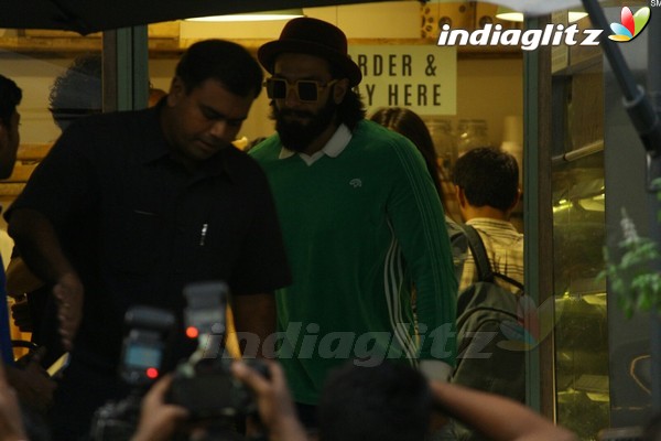 Ranveer Singh Spotted at Bandra