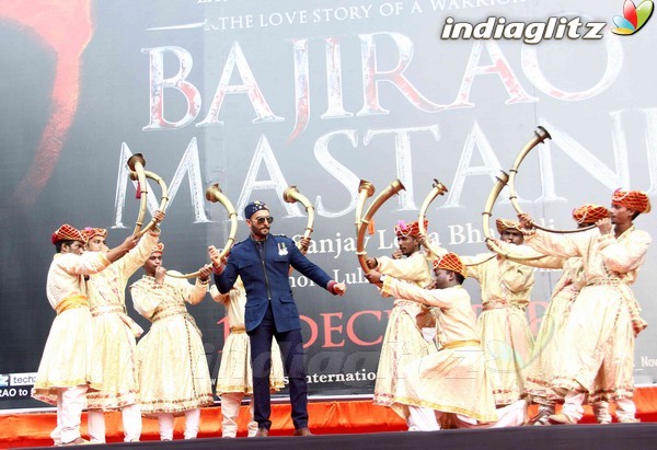 Ranveer Singh Unveils 'Bajirao Mastani' First Look Poster