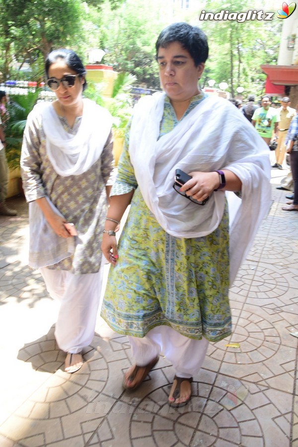 Bollywood Celebs at Funeral of Reema Lagoo