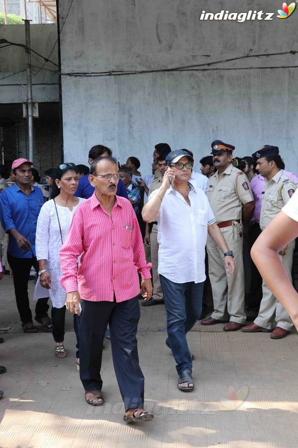 Bollywood Celebs at Funeral of Reema Lagoo