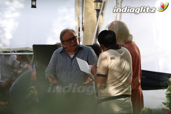 Rishi Kapoor Spotted at '102 Not Out' at Bandra Location