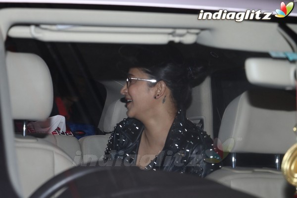 Shruti Haasan Spotted at Airport