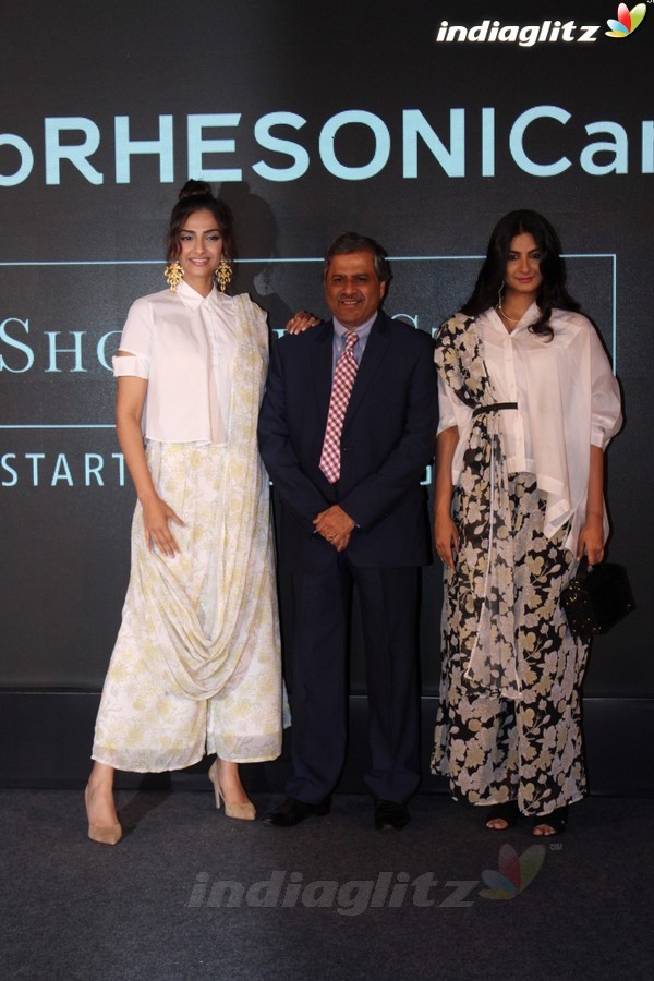 Sonam Kapoor & Rhea Kapoor at Press Showcase of High Street Brand Rheson