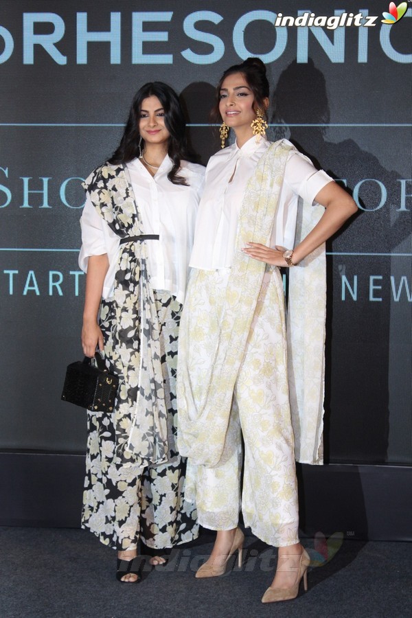 Sonam Kapoor & Rhea Kapoor at Press Showcase of High Street Brand Rheson