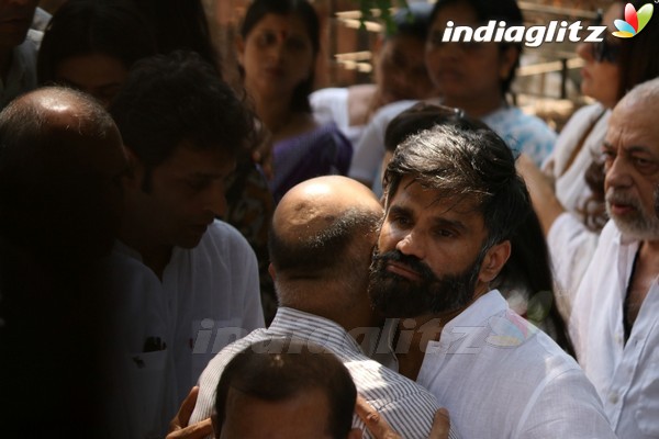 Funeral Ceremony of Suniel Shetty's Father Veerappa Shetty