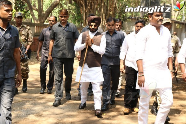 Funeral Ceremony of Suniel Shetty's Father Veerappa Shetty