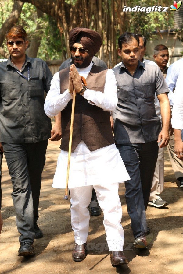 Funeral Ceremony of Suniel Shetty's Father Veerappa Shetty