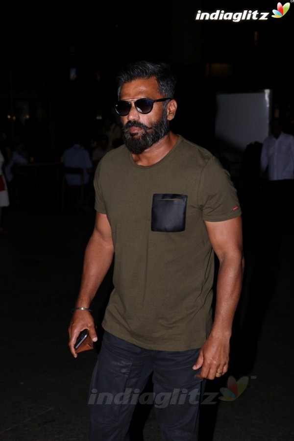 Suniel Shetty Spotted at Airport