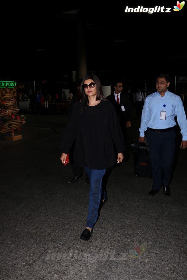 Sushmita Sen Spotted at Airport