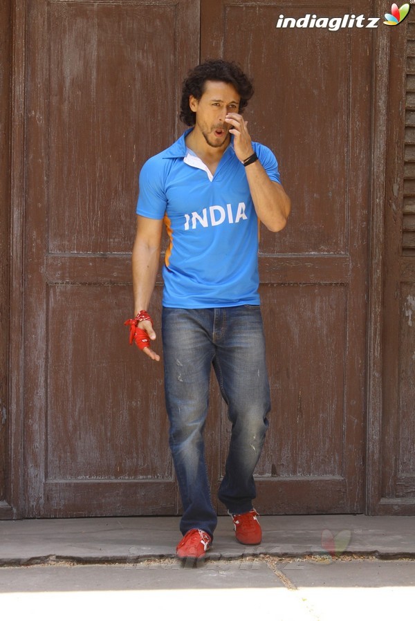 Tiger Shroff at 'Munna Michael' Ad Shoot