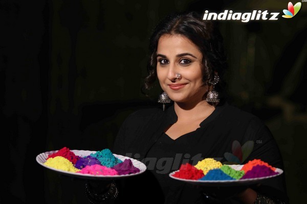 Vidya Balan Promotes 'Begum Jaan' With Holi Celebration