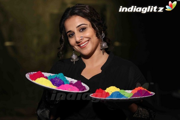 Vidya Balan Promotes 'Begum Jaan' With Holi Celebration