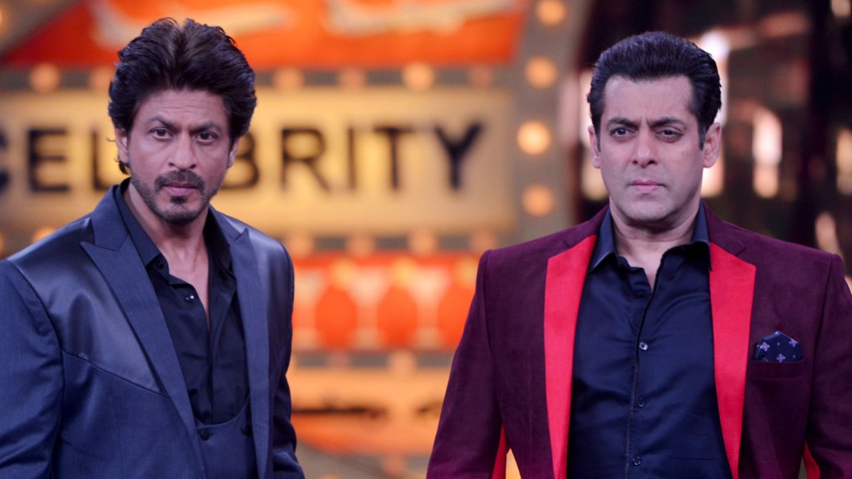 Each of us behaves like an elder brother on different days. - Shahrukh Khan on Salman Khan 