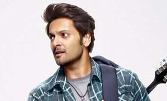 Ali Fazal hooks 'Happy Bhaag Jayegi' team on to cricket