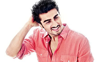 Arjun Kapoor cooks omlettes for the crew of 'Ki And Ka'