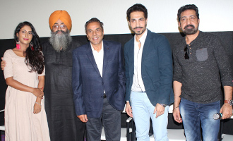 Dharmendra & Deep Sidhu Host Teaser Launch of 'Jora 10 Numbaria' at Sunny Super Sound