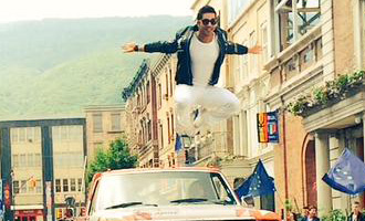 Varun Dhawan does truck stunt: 'Dilwale'