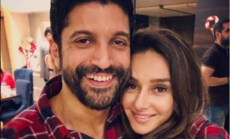 Farhan Akhtar And Shibani Dandekar Confirms Their Summer Wedding?