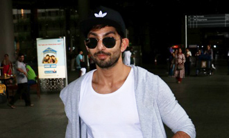 Himansh Kohli Spotted at Airport Returns From IIFA