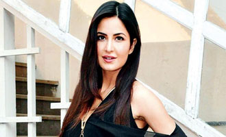 Katrina Kaif uses Facebook alone