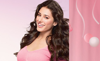 Nargis Fakhri has pledged to help and support women in every way she can