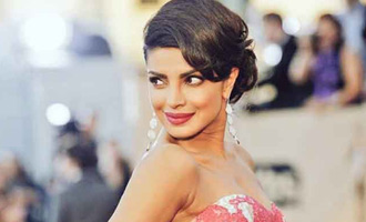 Priyanka Chopra at Oscars as a host!