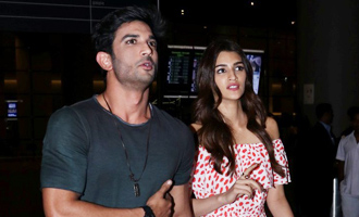 Sushant Singh Rajput & Kriti Sanon Spotted at Airport