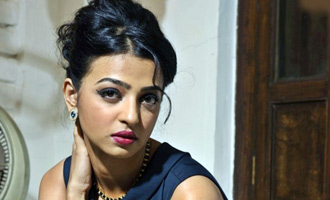 Radhika Apte to start Rajinikanth's 'Kabali' in December