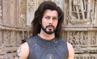 Rajniesh's 'Aarambh' look inspired by Jon Snow, says Goldie Behl