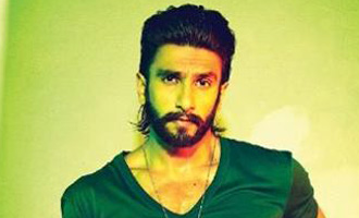 Ranveer Singh FAINTS!