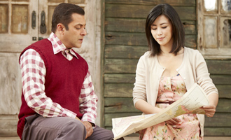 Salman Khan taught Chinese actress Zhu Zhu Hindi!