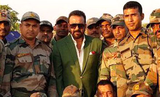 Sanjay Dutt meets 'real heroes'