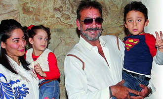 Sanjay Dutt's secret treats to his twins