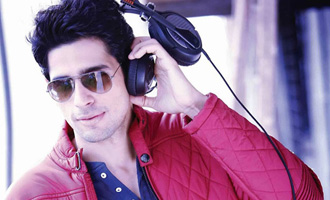 Sidharth Malhotra: Digitally hooked