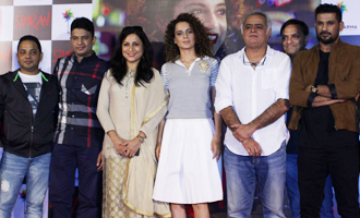 Kangana Ranaut & Hansal Mehta at Trailer Launch of 'Simran'