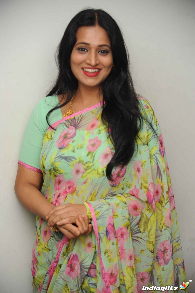 'Kumari 21 F' Film Press Meet