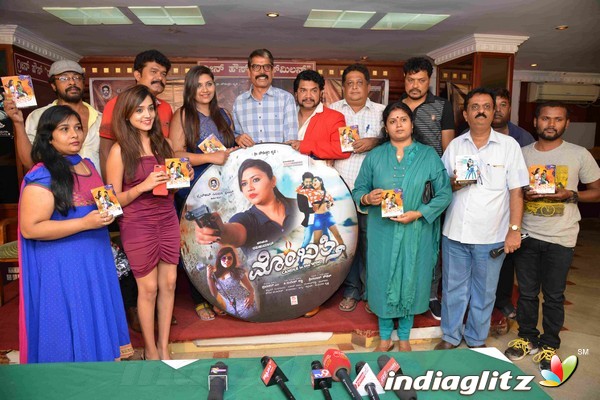 'Mombathi' Film Press Meet