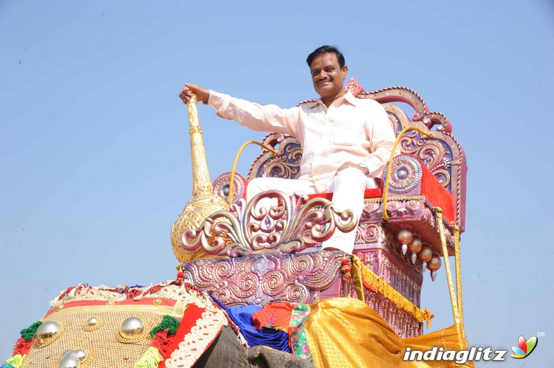 Muniratna Kurukshetra Shooting Ramoji Rao Film City Hyderabad