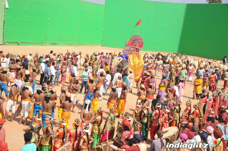 Muniratna Kurukshetra Shooting Ramoji Rao Film City Hyderabad