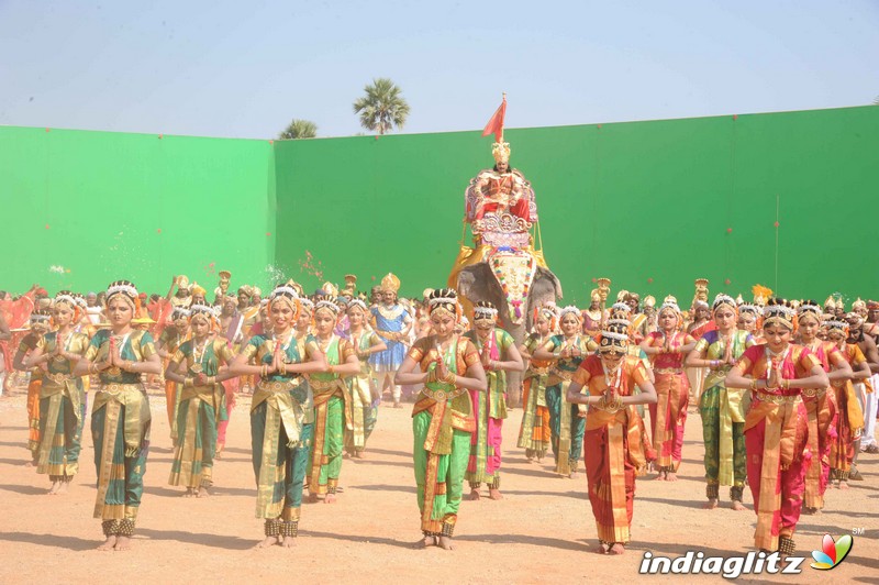 Muniratna Kurukshetra Shooting Ramoji Rao Film City Hyderabad