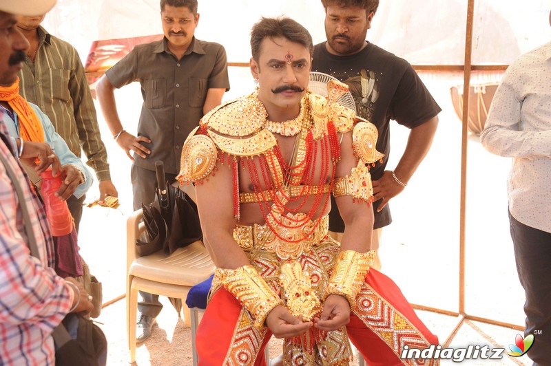 Muniratna Kurukshetra Shooting Ramoji Rao Film City Hyderabad