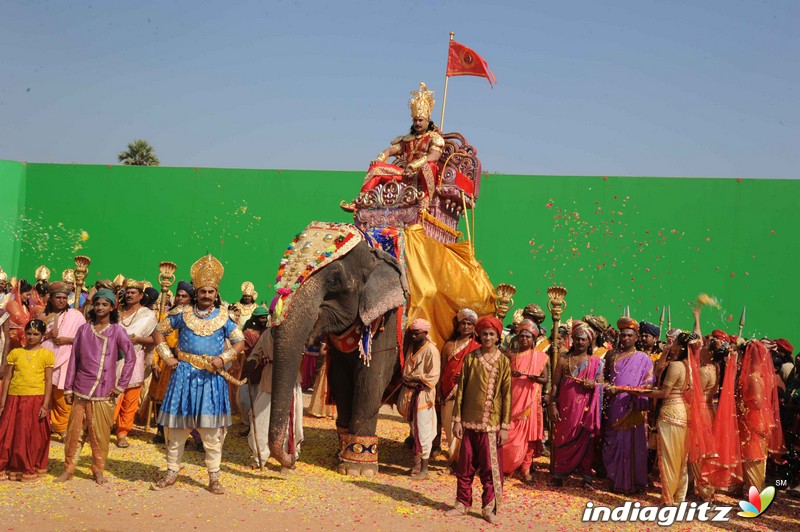 Muniratna Kurukshetra Shooting Ramoji Rao Film City Hyderabad