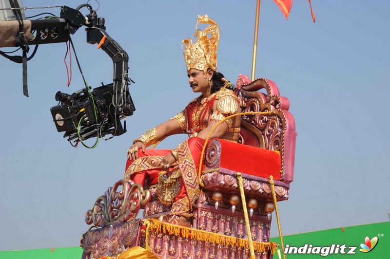 Muniratna Kurukshetra Shooting Ramoji Rao Film City Hyderabad