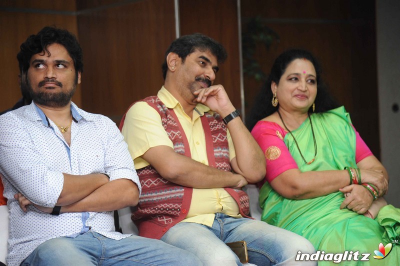 'Raju Kannada Medium' Success Press Meet