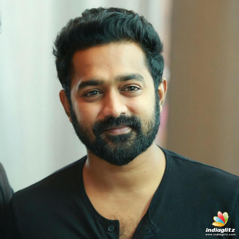 Asif Ali