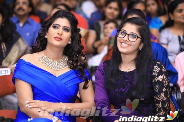 Munthirivallikal Thalirkkumbol Success Meet