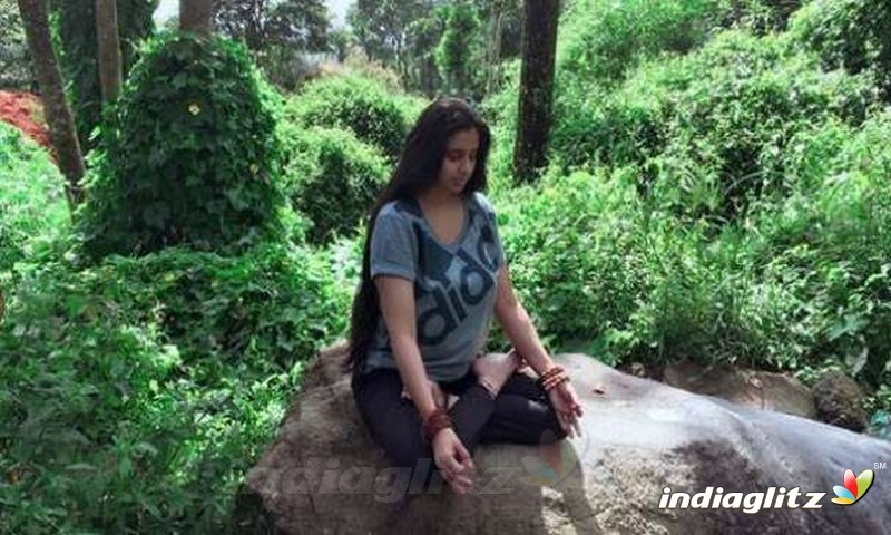 Samyuktha Varma Yoga Practicing