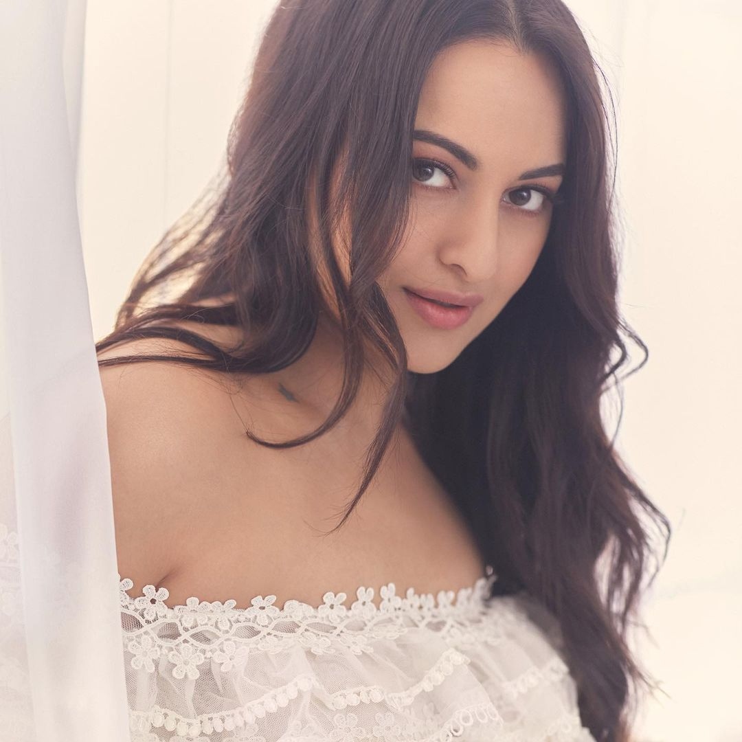 Sonakshi sinha kerala pics new