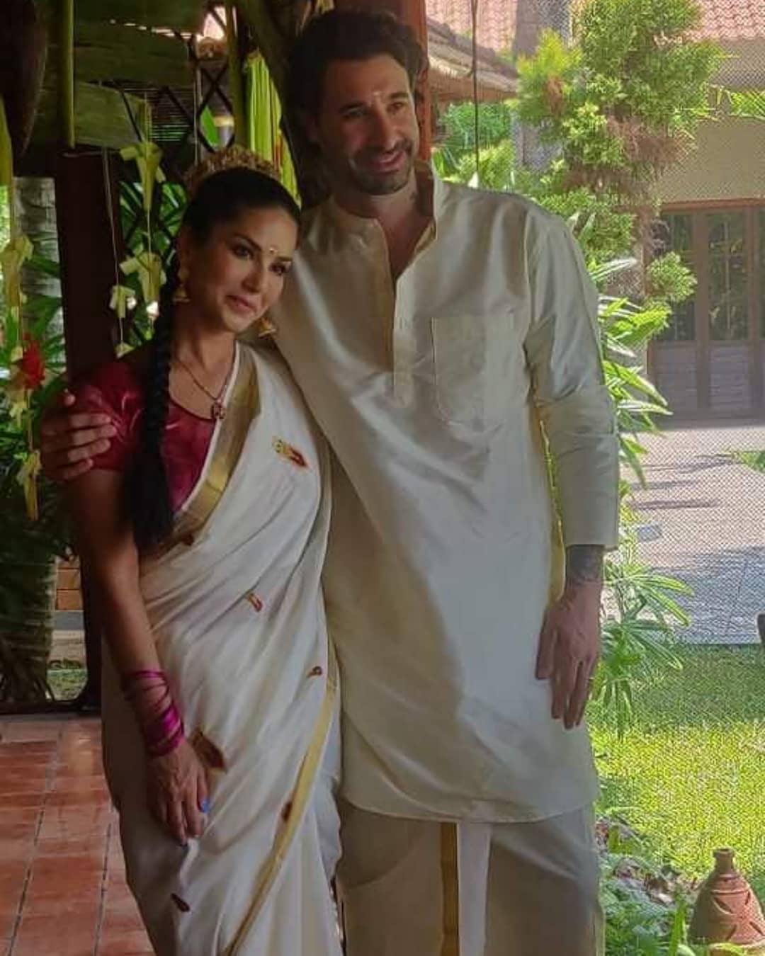 sunny leone kerala vacation